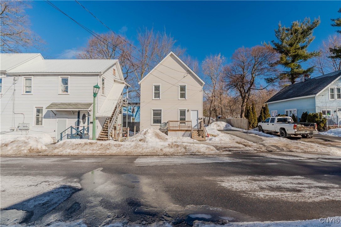 Foto principal - 207 E Lynde St