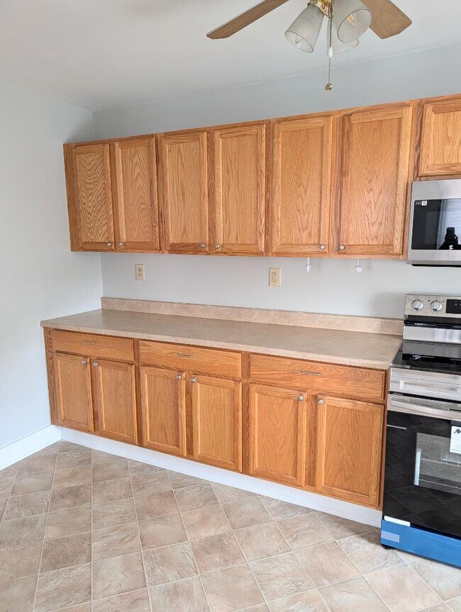 Foto del edificio - 317 Third Street - A upstairs