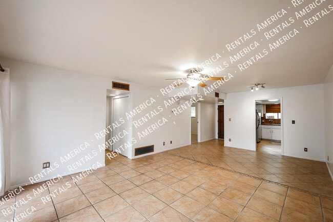 Foto del edificio - 3636 N 70th St