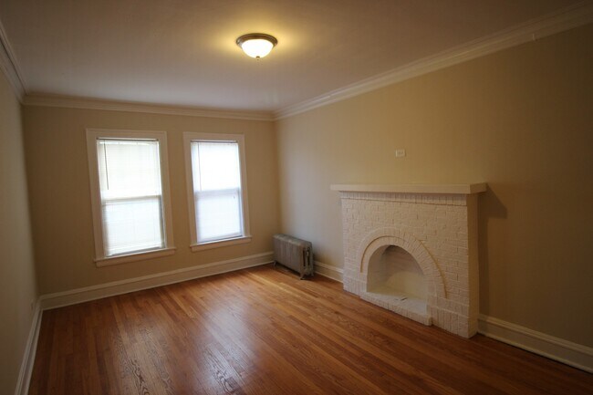 Foto del edificio - 2341 W Rosemont Ave