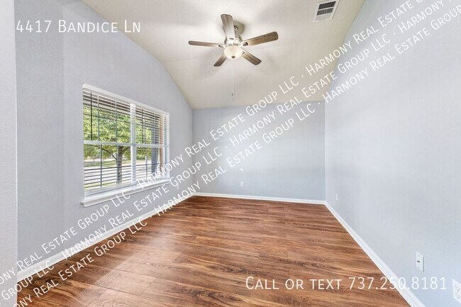 Foto del edificio - 4417 Bandice Ln