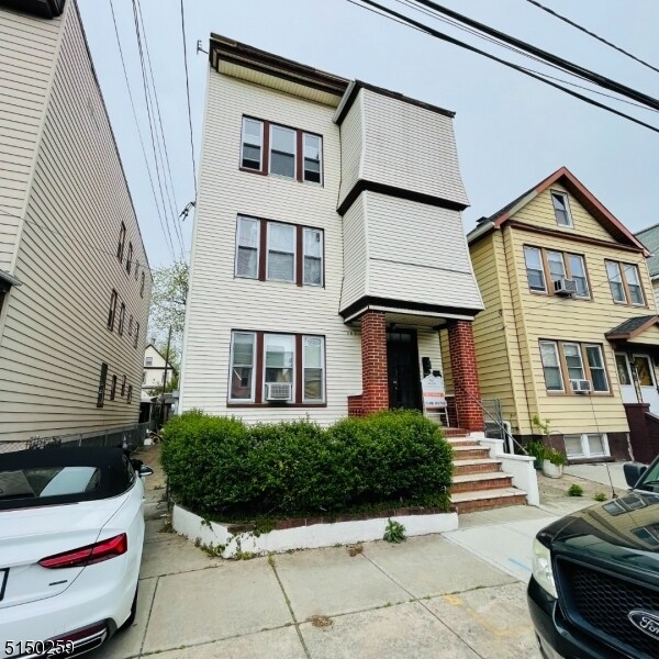 Foto del edificio - 386 N 6th St