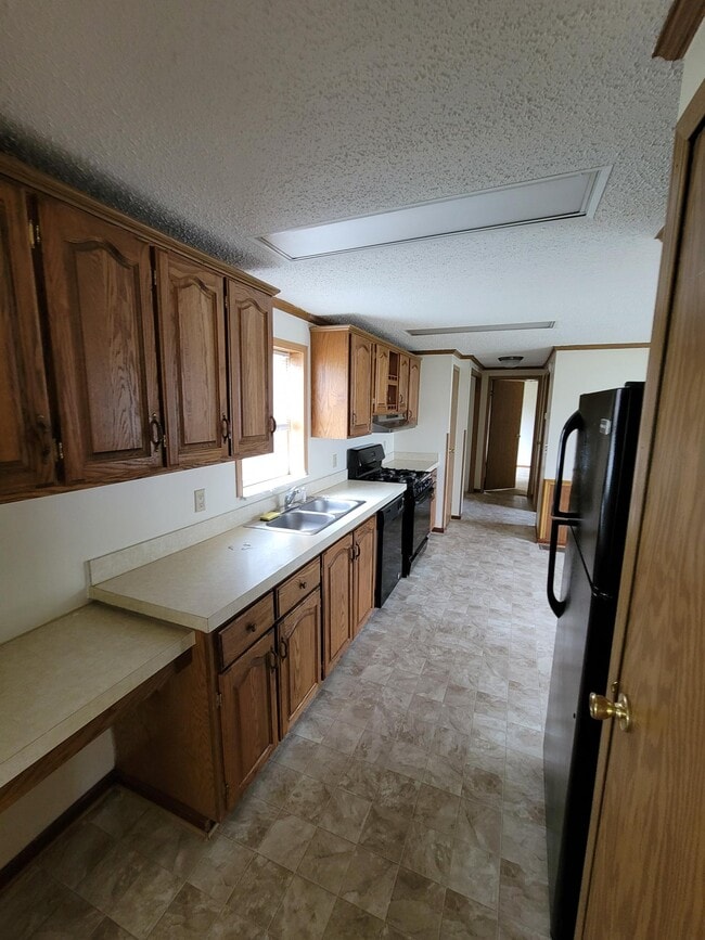 Building Photo - 83 Millstream Ct