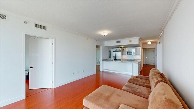 Foto del edificio - 185 SW 7th St