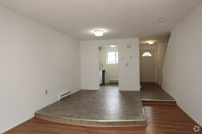 Dining Room - Perry Hill Apartments