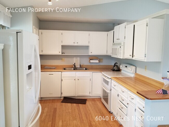 Building Photo - Vista Grande Terrace Home - Lease Pending!