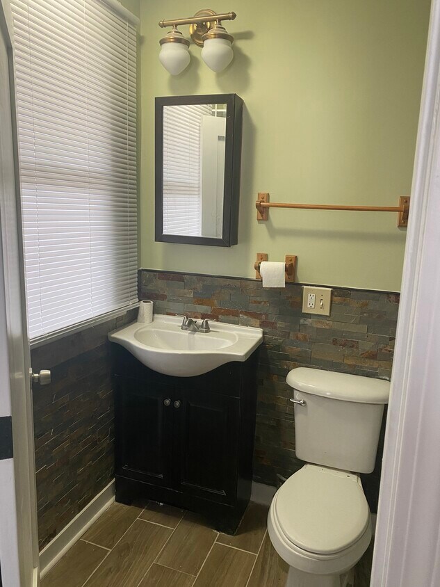 Bathroom - 18 N Spring St