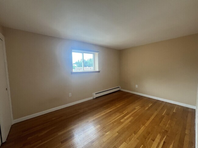 Building Photo - 121 Tremont St