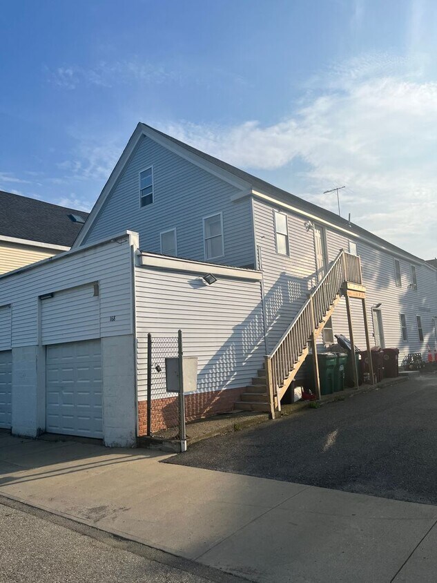 Primary Photo - 168 Suffolk St