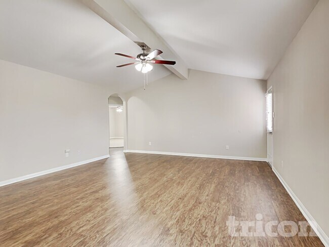 Foto del edificio - 2437 Regatta Ln