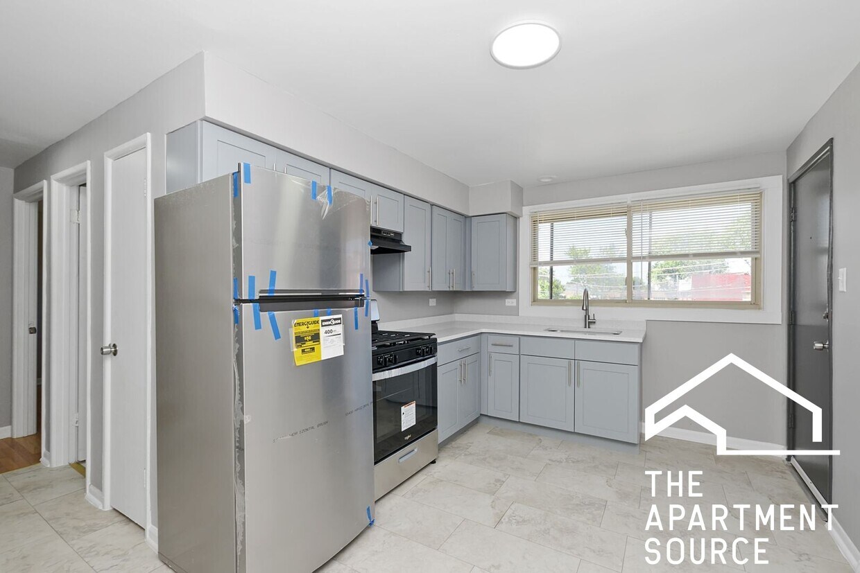 Foto principal - 3737 W 63rd St