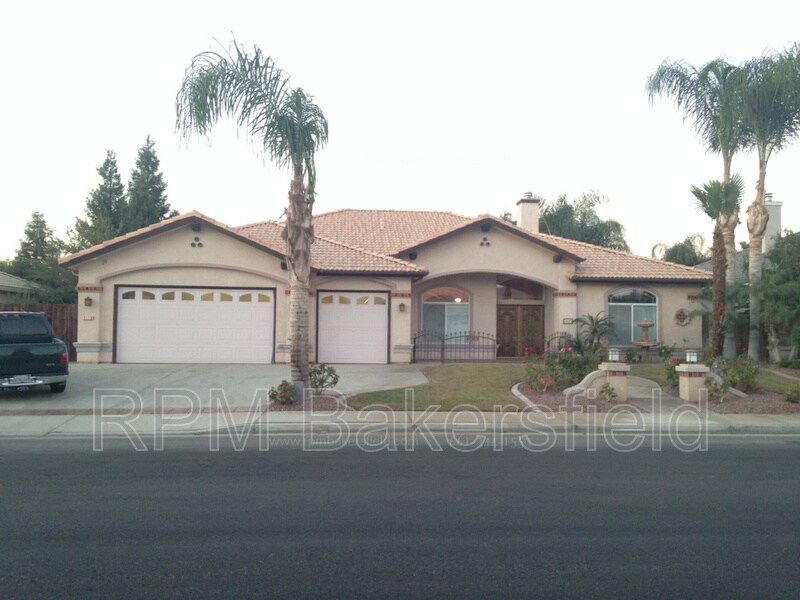 3400 Medallion Rose Ave, Bakersfield, CA 93313 House Rental in