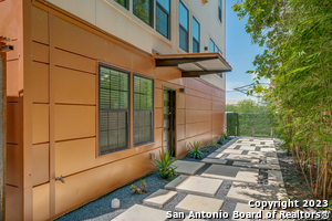 Foto del edificio - 222 S Olive St