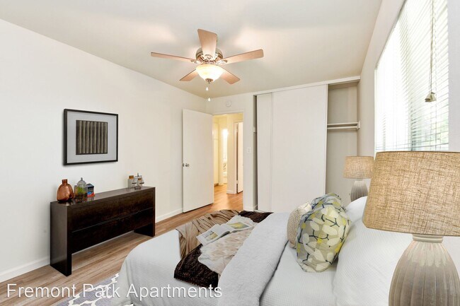 Foto del edificio - 4737 Thornton Ave