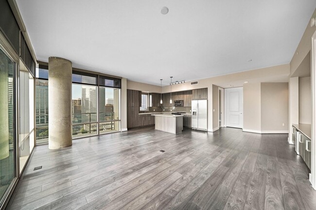 Building Photo - 1510 Texas St