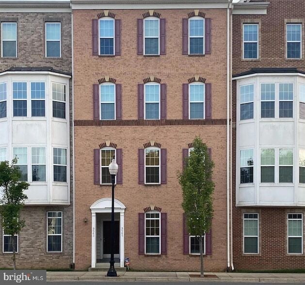 Primary Photo - 9543 Center St