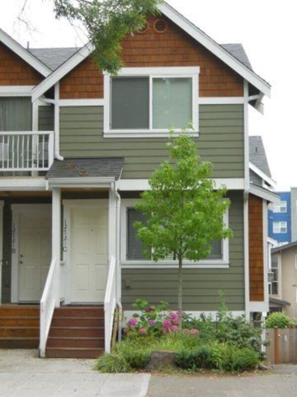 Building Photo - 12721 35th Ave NE