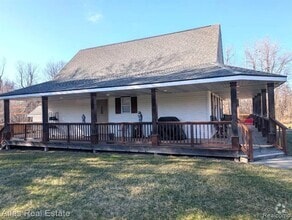 Building Photo - 5210 S State Rd