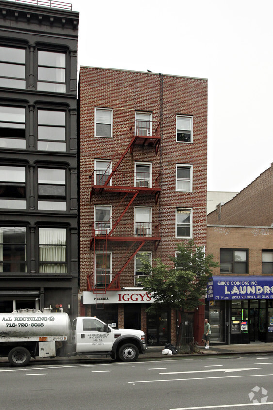 Primary Photo - 173 First Ave