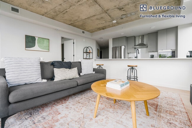 Building Photo - 3030 Potomac Ave