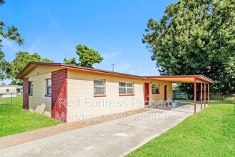Building Photo - 5 E Clermont Ct
