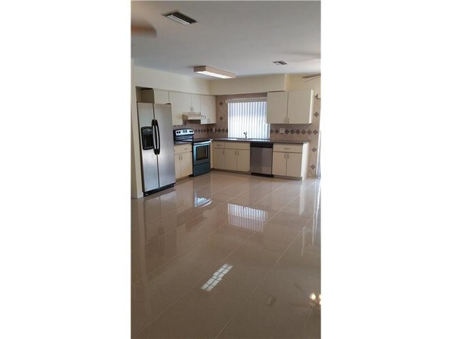 Foto del edificio - 6461 Grant Ct