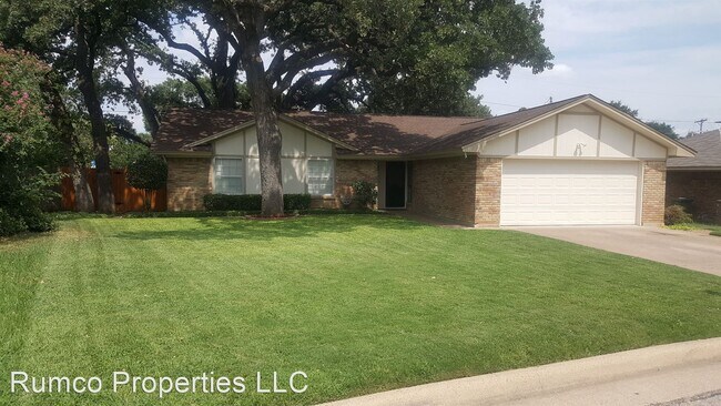 Foto del edificio - 3 br, 2 bath House - 2717 Trail Oak Ct.