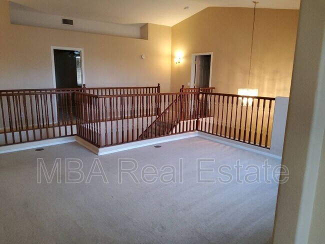 Building Photo - 6434 W Hackamore Dr