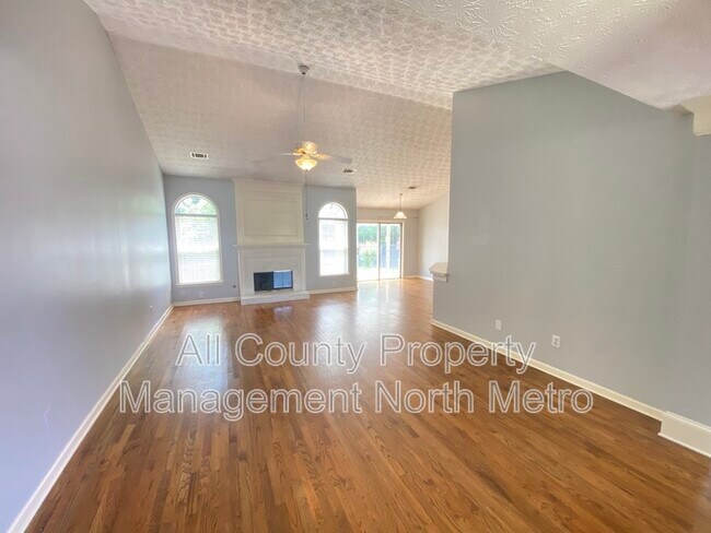 Building Photo - 452 Antler Ln