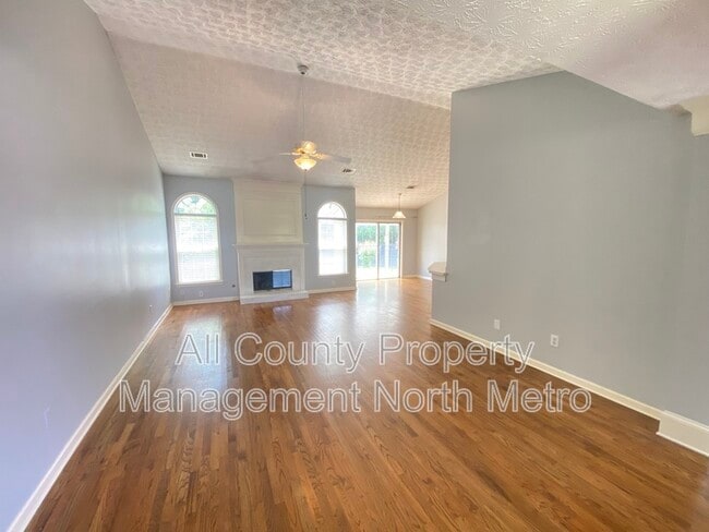 Foto del edificio - 452 Antler Ln
