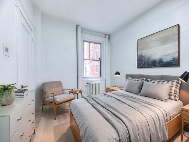 Photo du bâtiment - Redfern Apartments