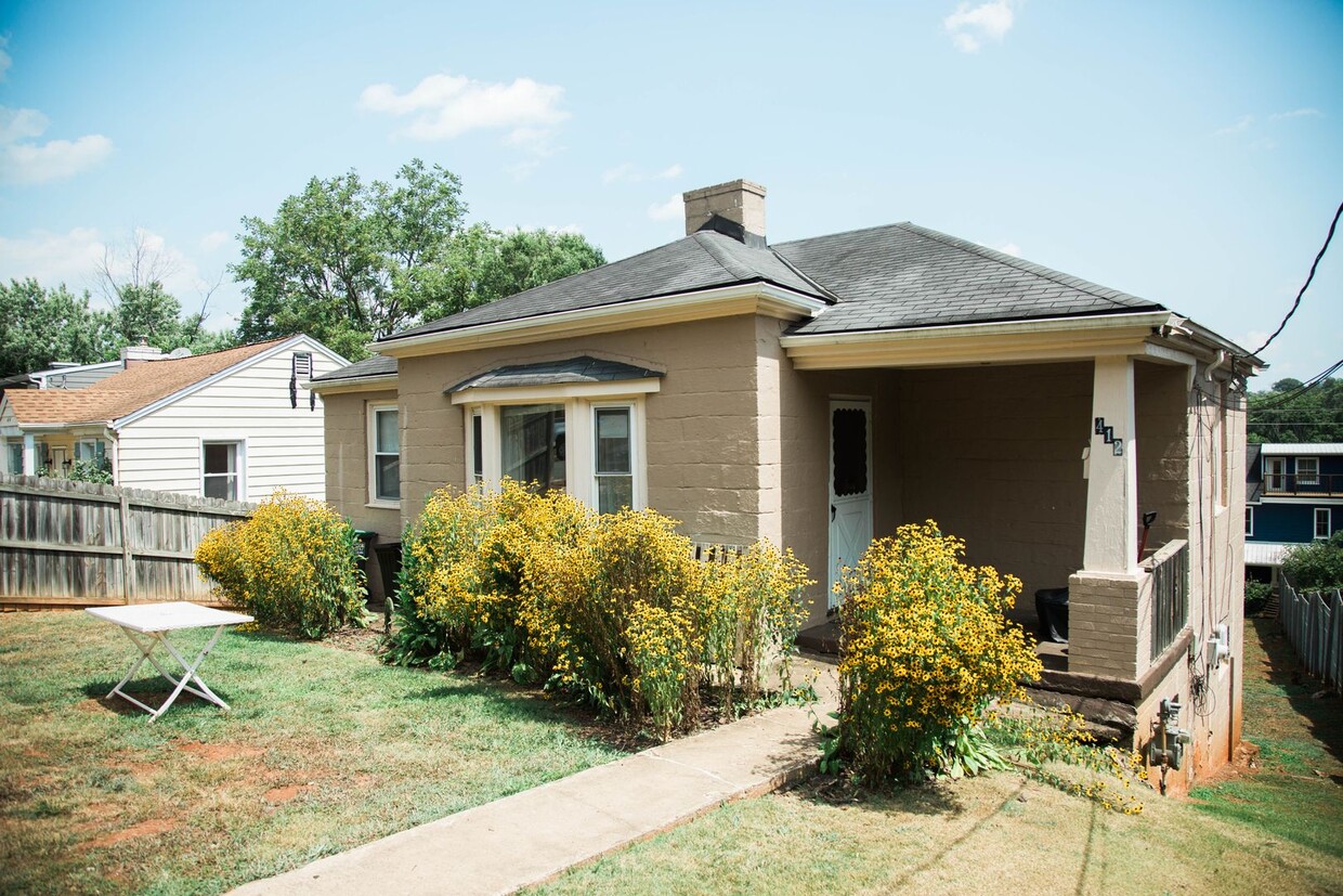 Primary Photo - 2 Bedroom House Near Meade Ave