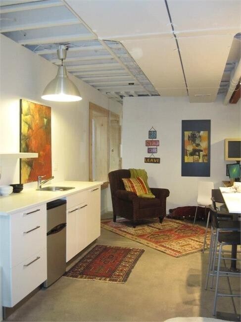 Foto del edificio - Three Bedroom Home Available in Dakota Rid...