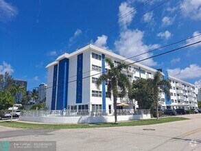 Building Photo - 550 Bayshore Dr