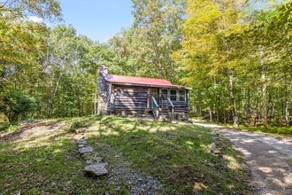Building Photo - 23 Ramphal Dr