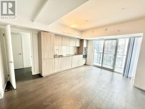 Building Photo - 955 Bay St.