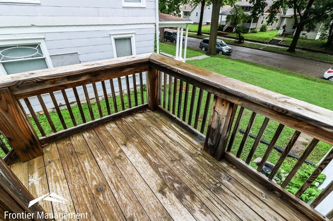 Building Photo - 5 br, 2 bath House - 909 Osage