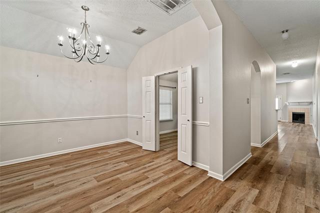 Foto del edificio - 8149 Keechi Creek Ct