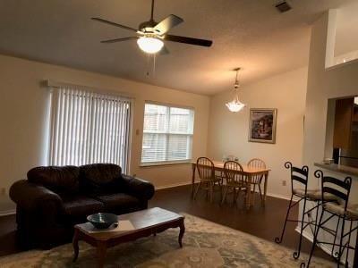 Foto del edificio - 1612 Stoneway Dr