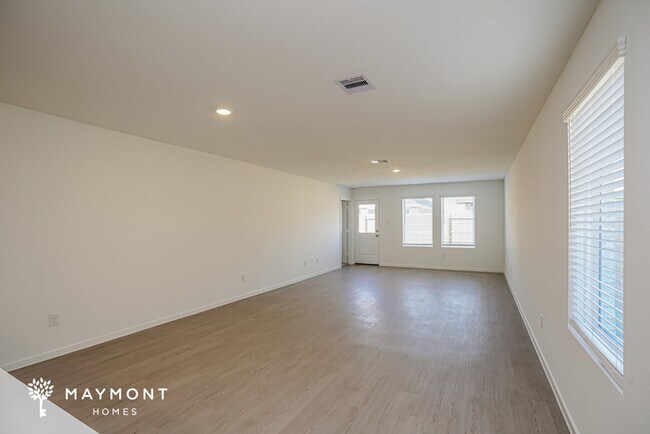 Foto del edificio - Your Next Home in Sunterra – Amenities You’ll Love