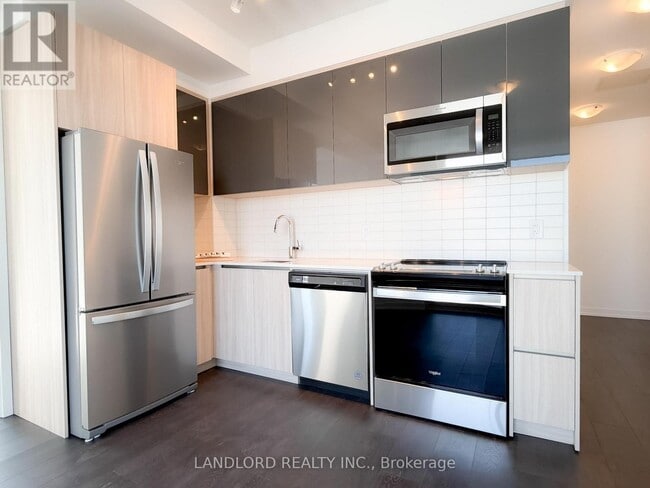 Building Photo - 3100 Keele St