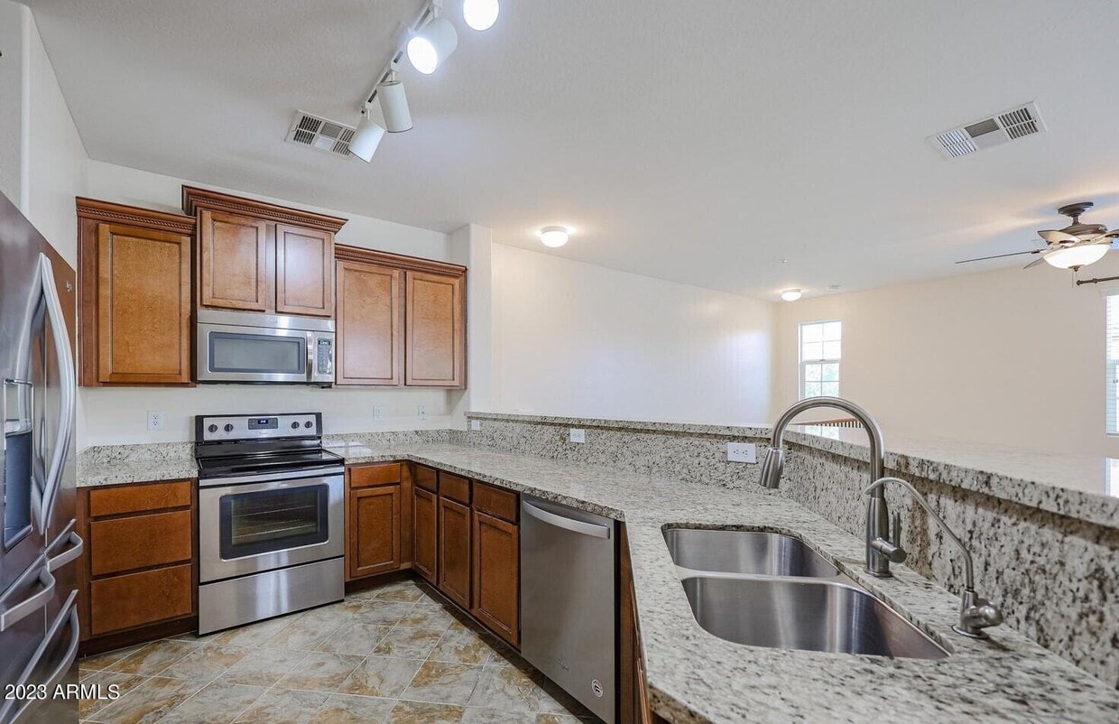 2728 S Sulley Dr, Gilbert, AZ 85295 Townhome Rentals in Gilbert AZ