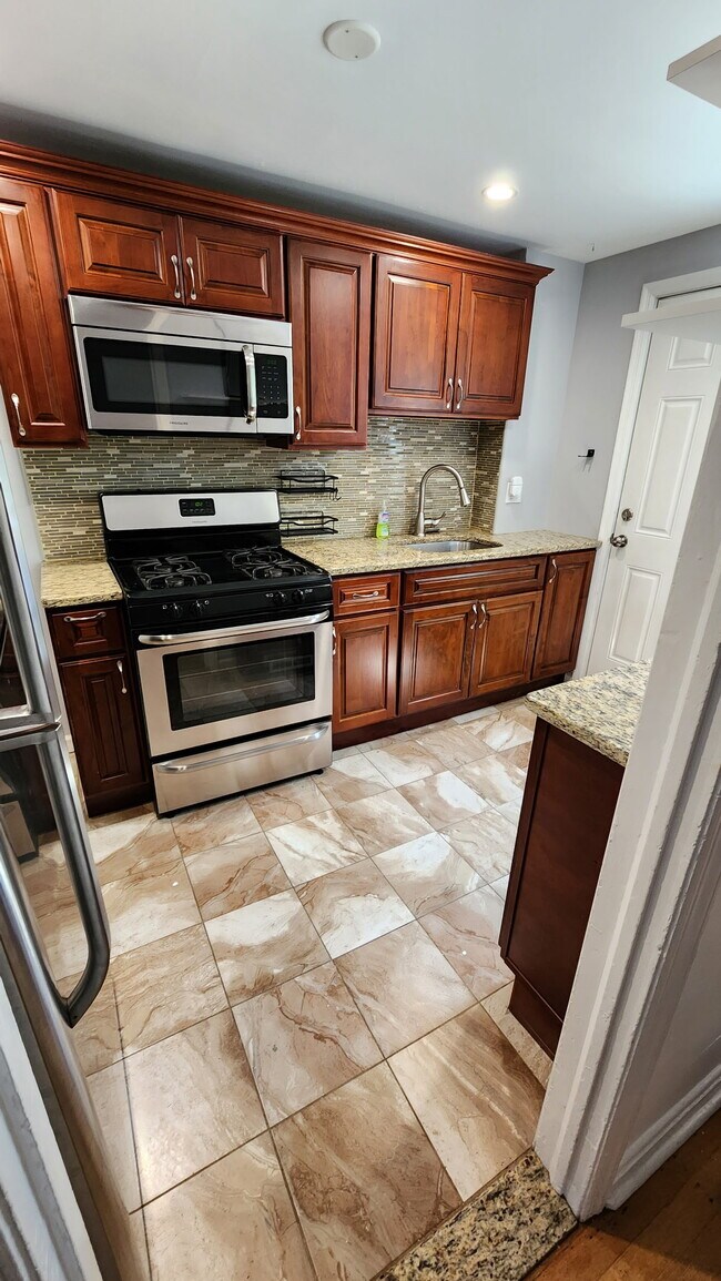 Foto del edificio - 1131 South Ave W