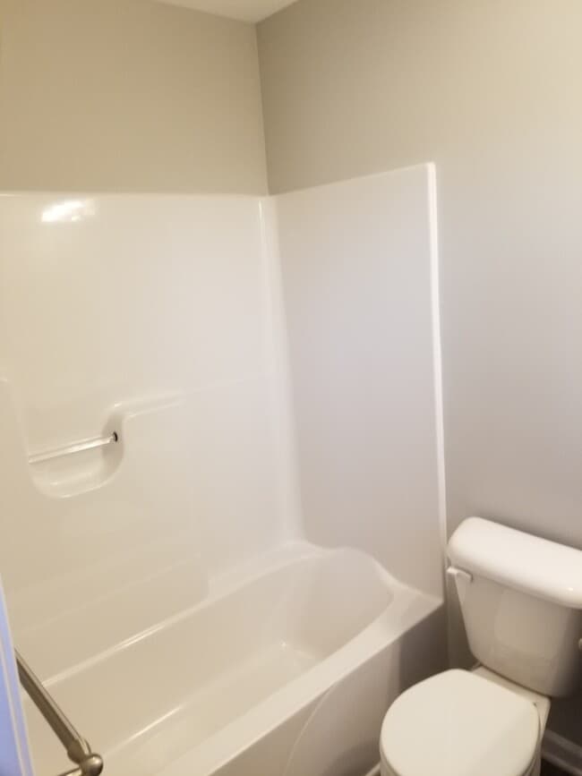 Building Photo - 4 Pacer Drive