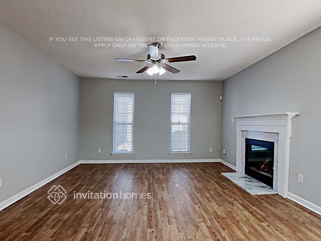 Foto del edificio - 15250 Leslie Brooke Rd