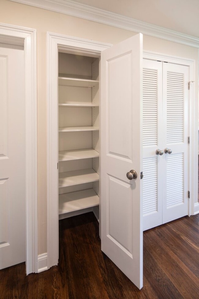 Interior Photo - Linden Apartments