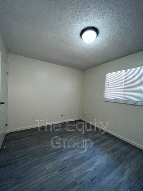 Building Photo - 149 N Castle Rock St