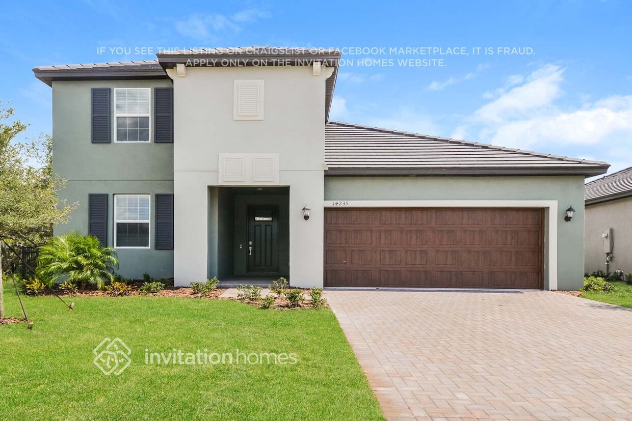 Foto principal - 14235 20th St E