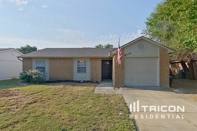 Building Photo - 4204 Pepperbush Dr
