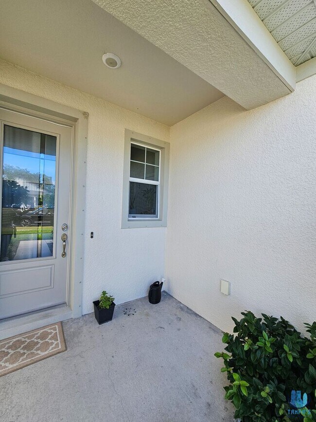 Foto del edificio - Beautiful 3 Bedrooms 2 Bathrooms Home for ...